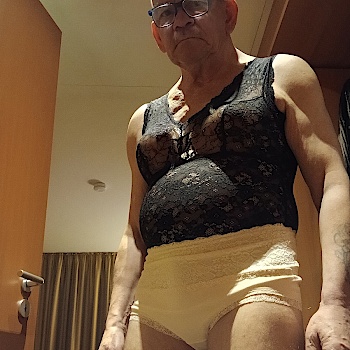 Axel102