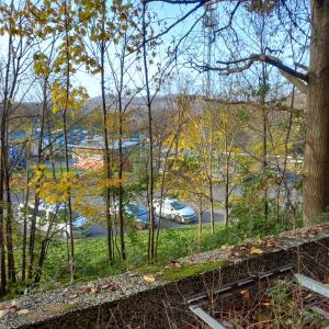 Rastplatz  Logebachtal an der A3 oben im Wald