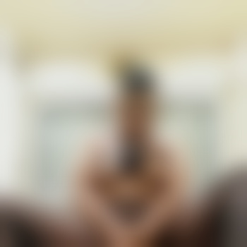 DevotJungUnterwürfig