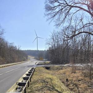 Am Windrad B287 beim Abzweig Nüdlingen