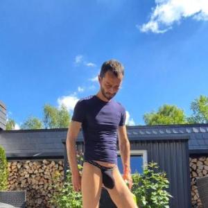 InstaTopThongBoy