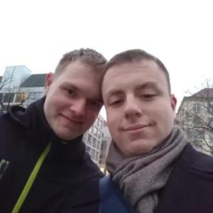 GayPaarSuchtDritten