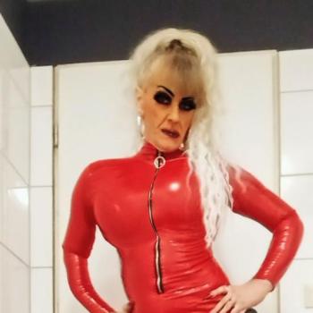 LackhureTsGina